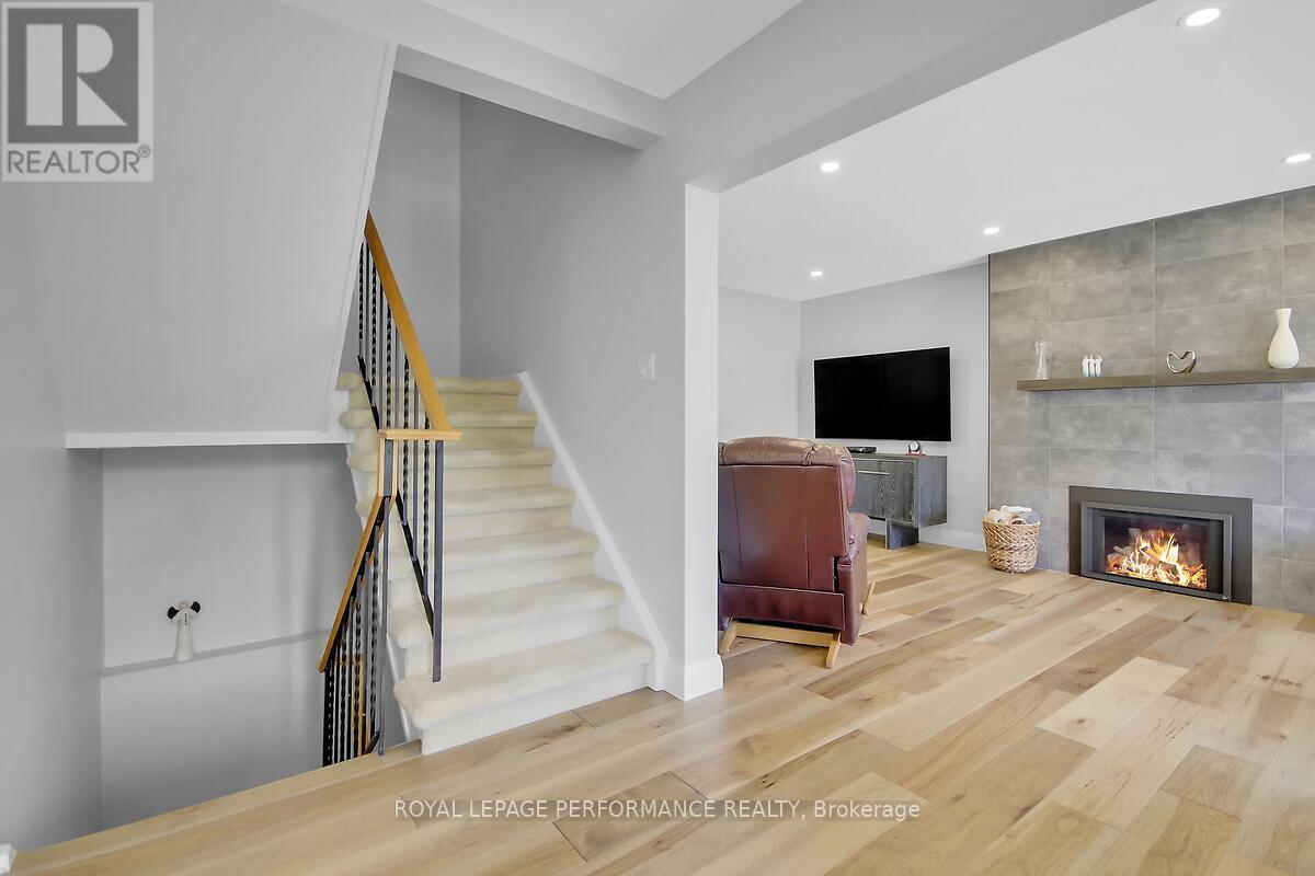 Photo 15 of 6343 Viseneau Drive, Ottawa ON