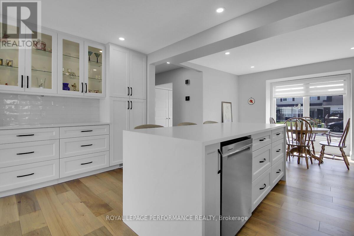 Photo 10 of 6343 Viseneau Drive, Ottawa ON