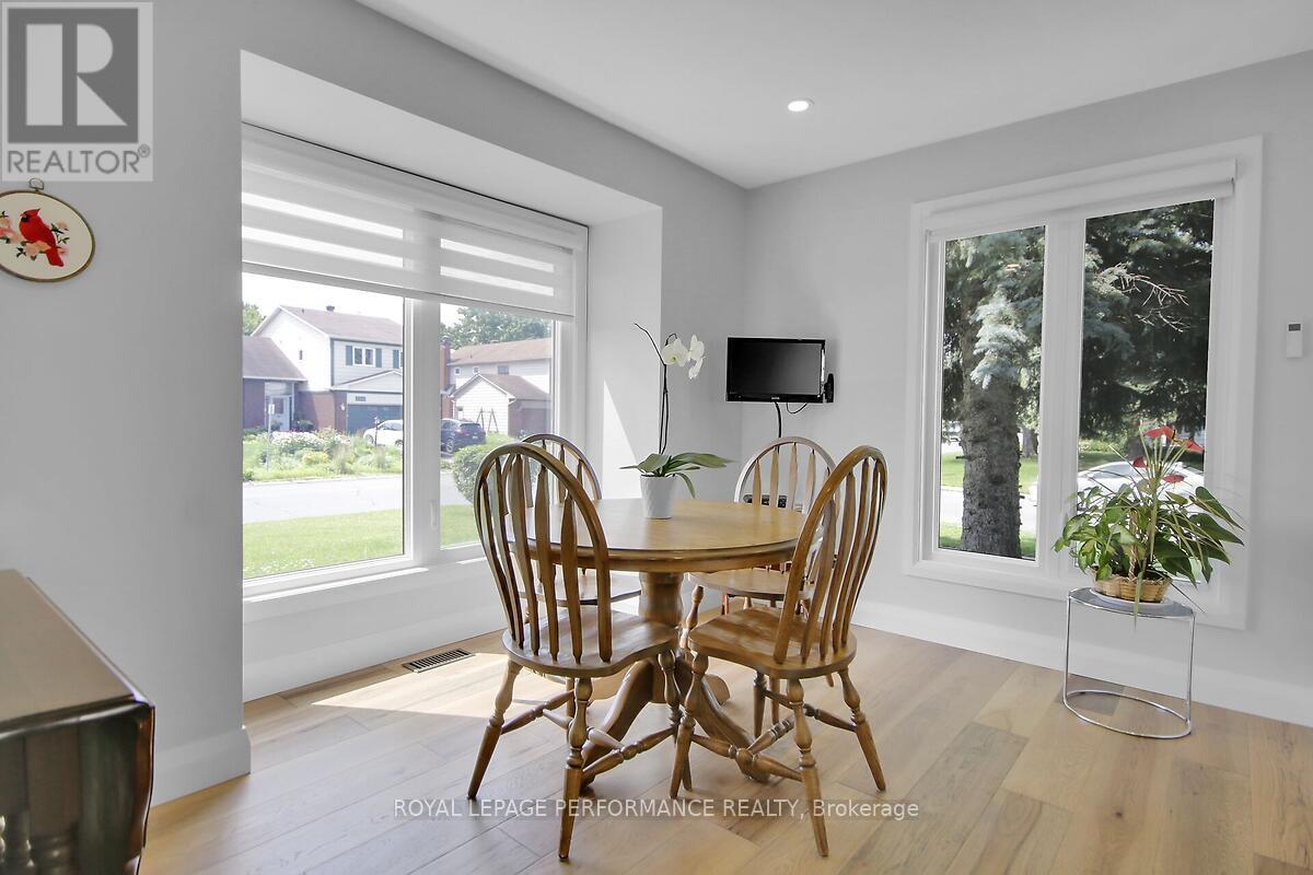 Photo 9 of 6343 Viseneau Drive, Ottawa ON
