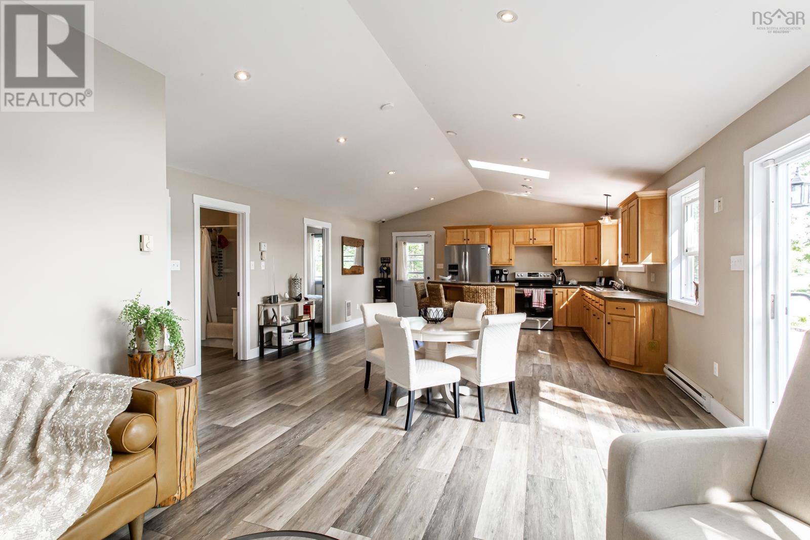 Property 17 of 27 of 4464 Old Liverpool Road