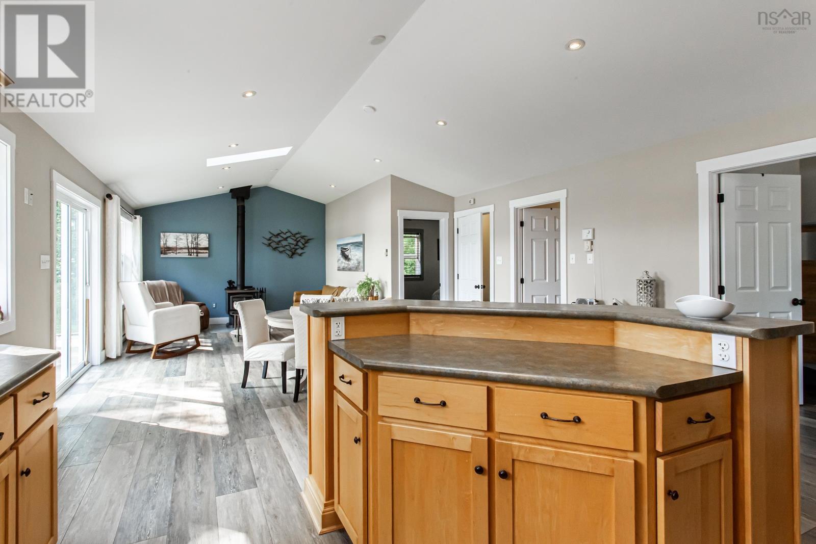 Property 22 of 27 of 4464 Old Liverpool Road