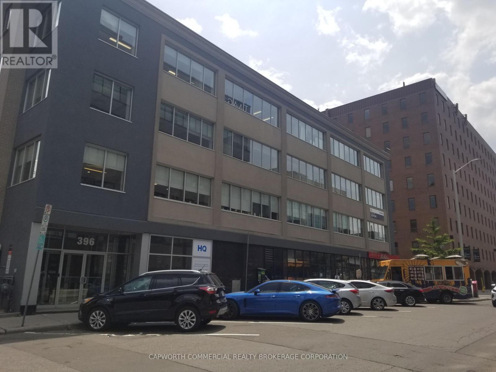 Photo 13 of 202 396 Cooper Street, Ottawa ON