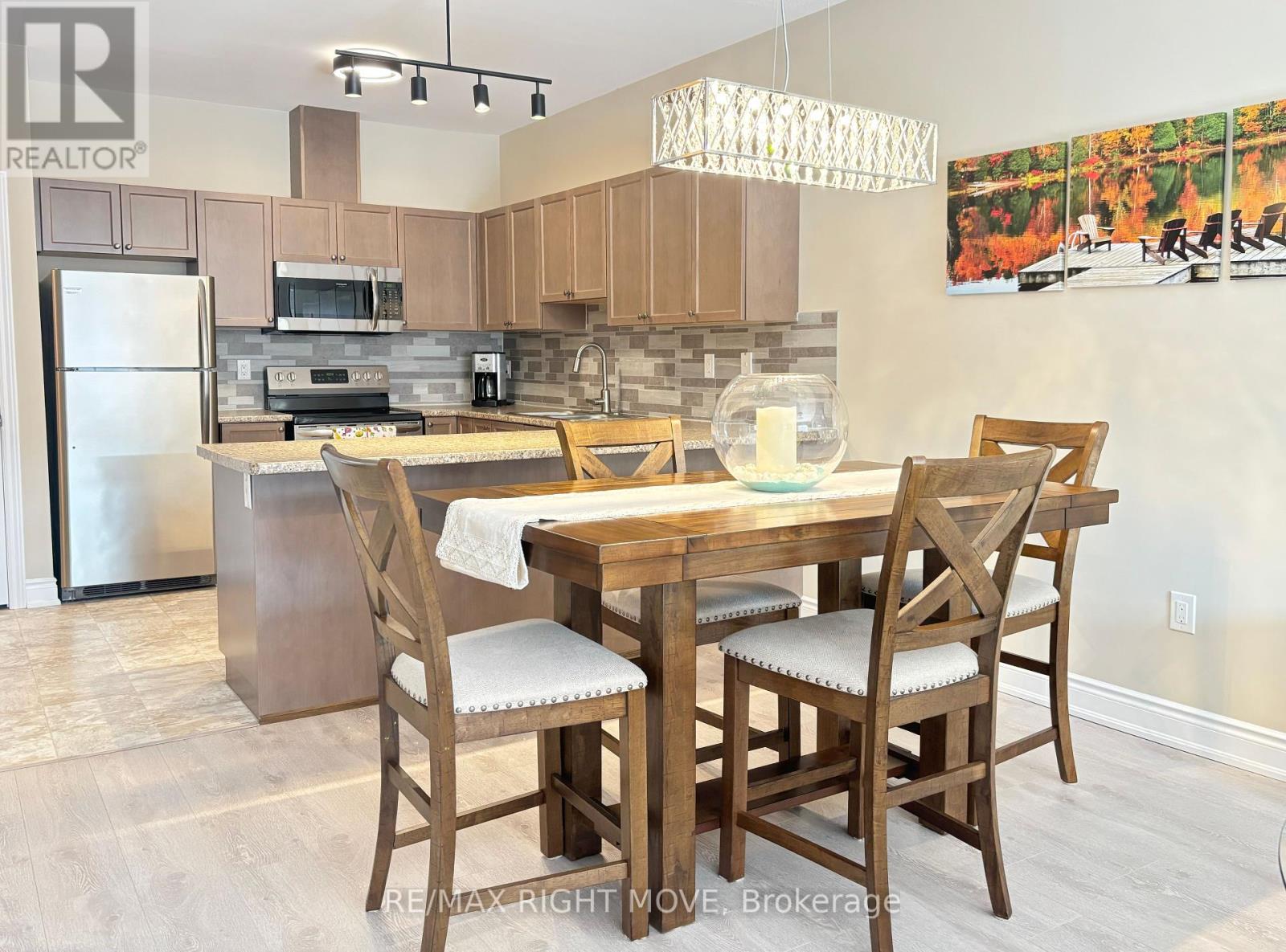Photo 4 of 128 Lily Drive, Orillia ON