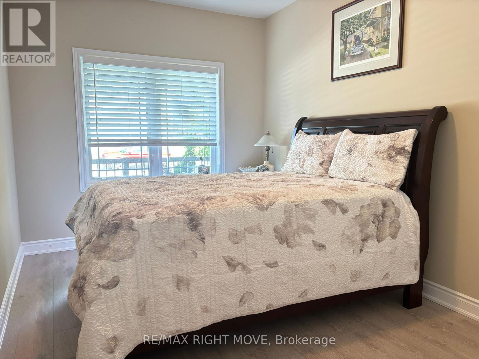 Photo 8 of 128 Lily Drive, Orillia ON