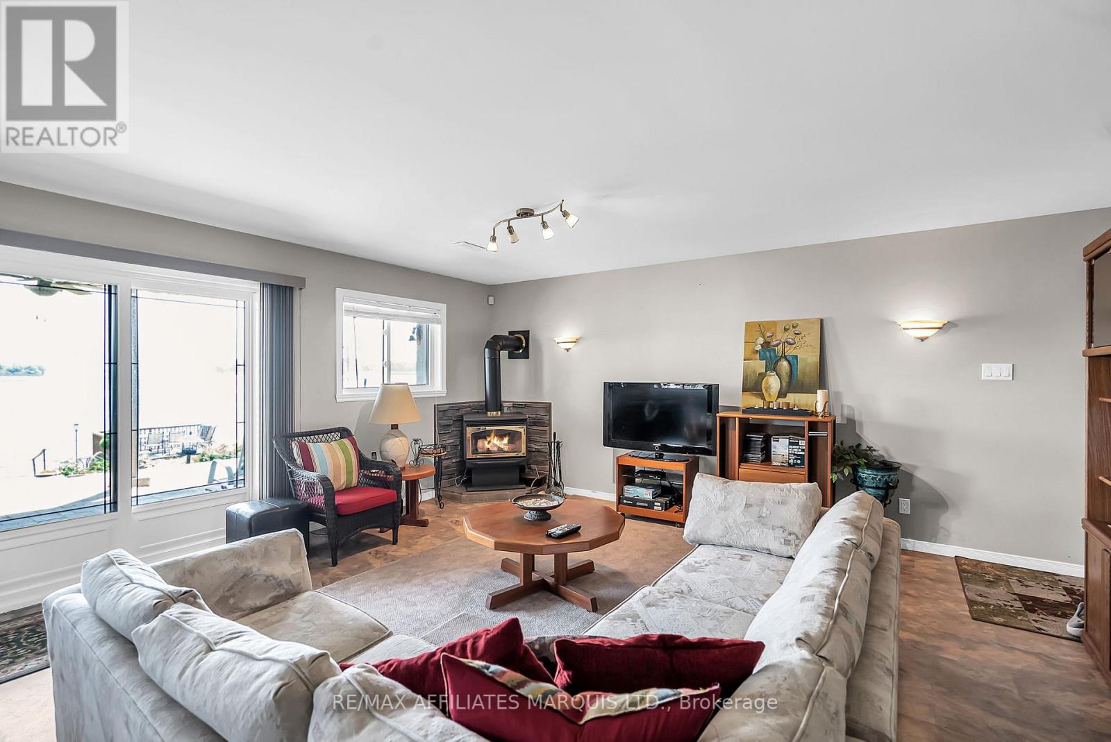 Photo 18 of 6796 St Louis Point Road, South Glengarry ON