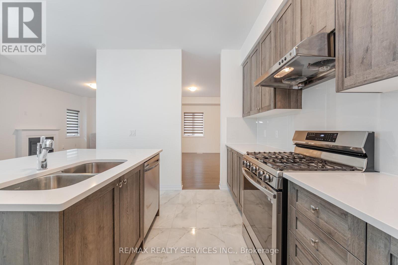 Photo 34 of 485 Adelaide Street, Wellington North ON