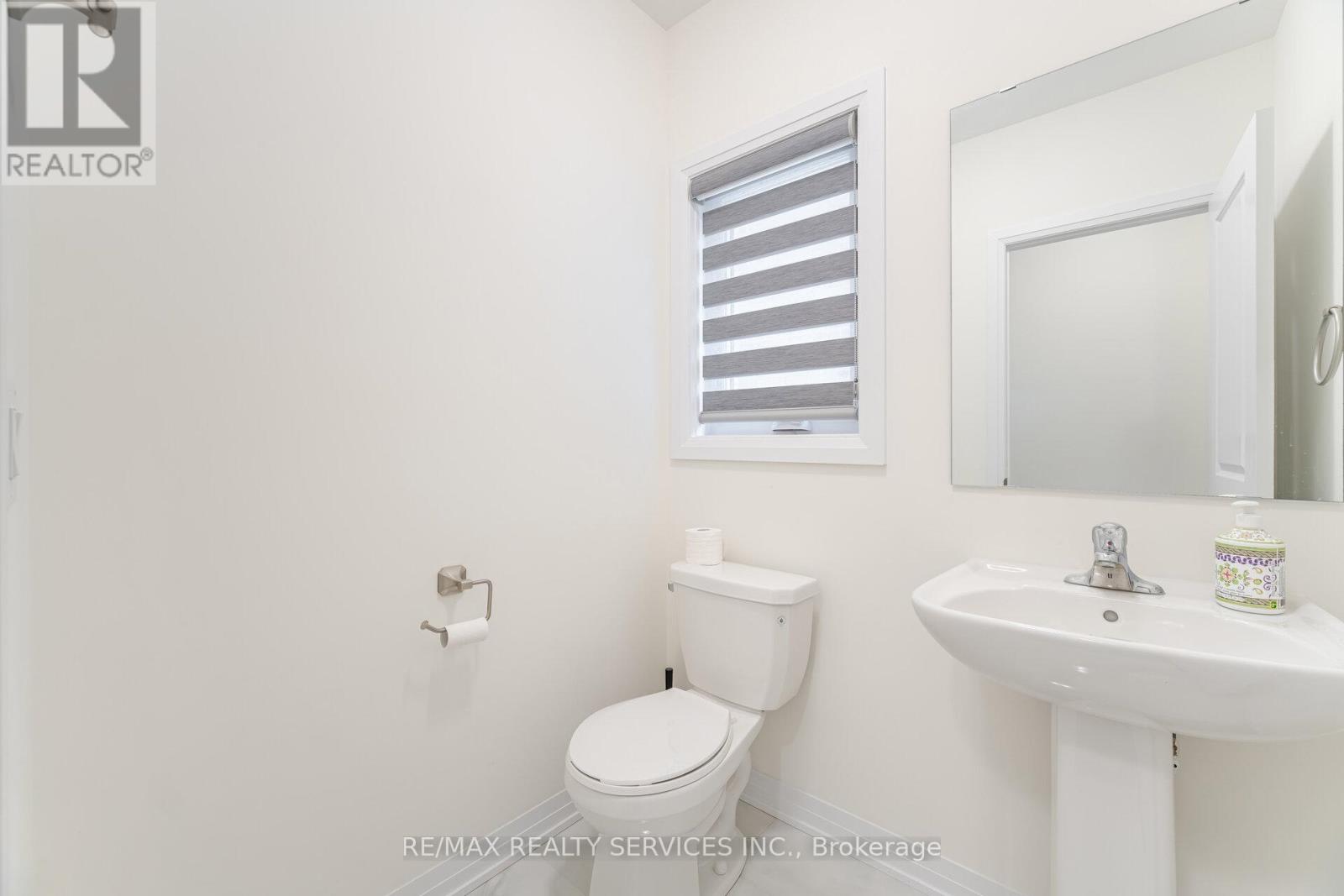 Photo 6 of 485 Adelaide Street, Wellington North ON