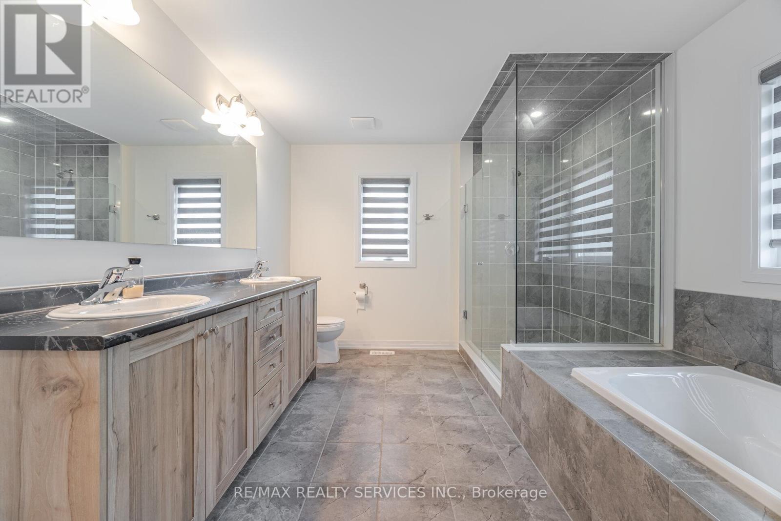 Photo 31 of 485 Adelaide Street, Wellington North ON