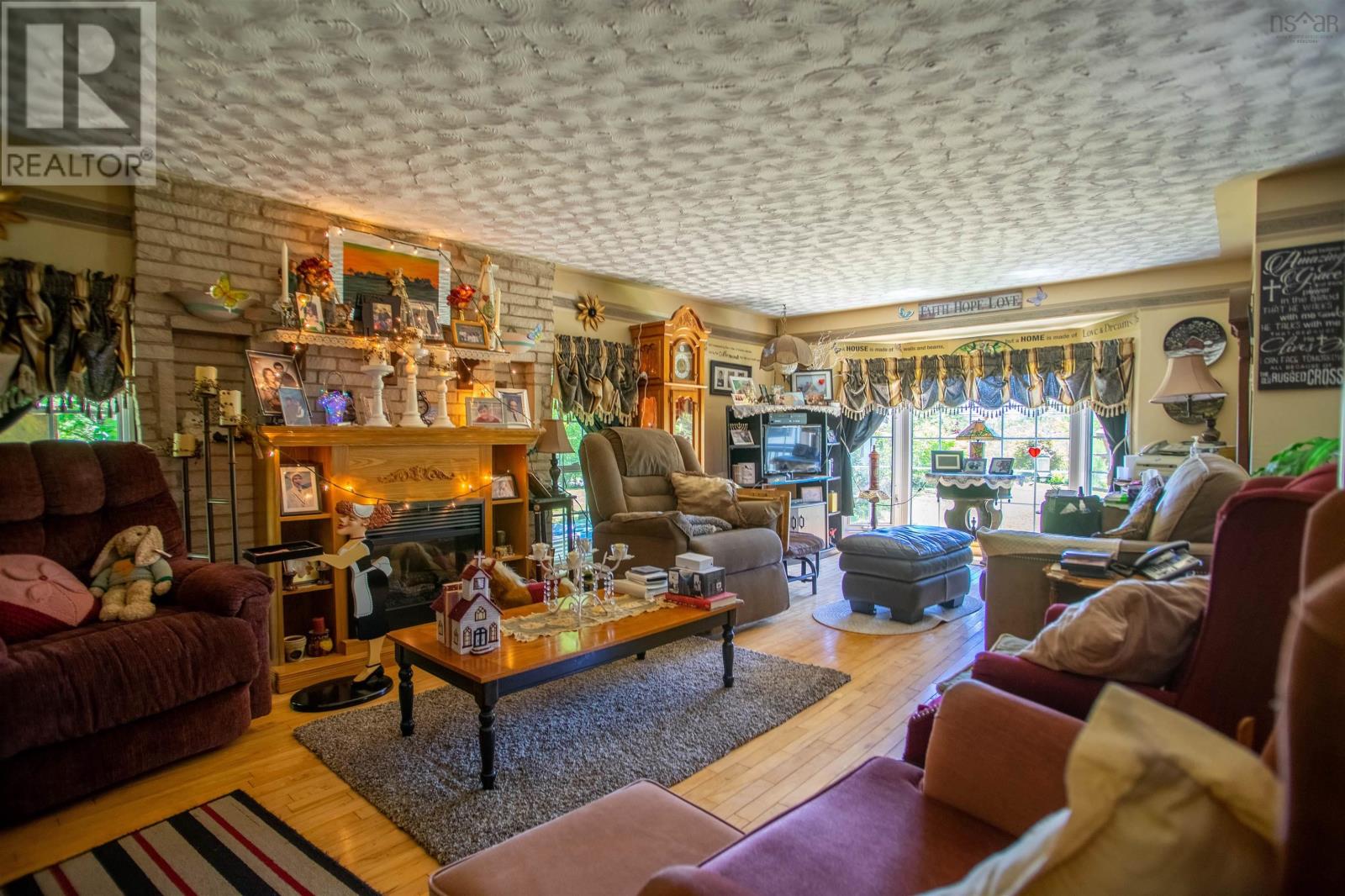 Property 19 of 21 of 6536 Highway 340