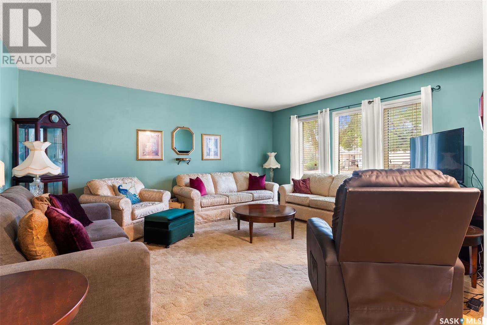 Photo 6 of 14 Hammond Road, Regina SK