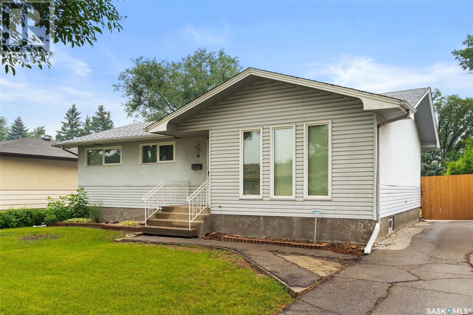 Photo 33 of 14 Hammond Road, Regina SK