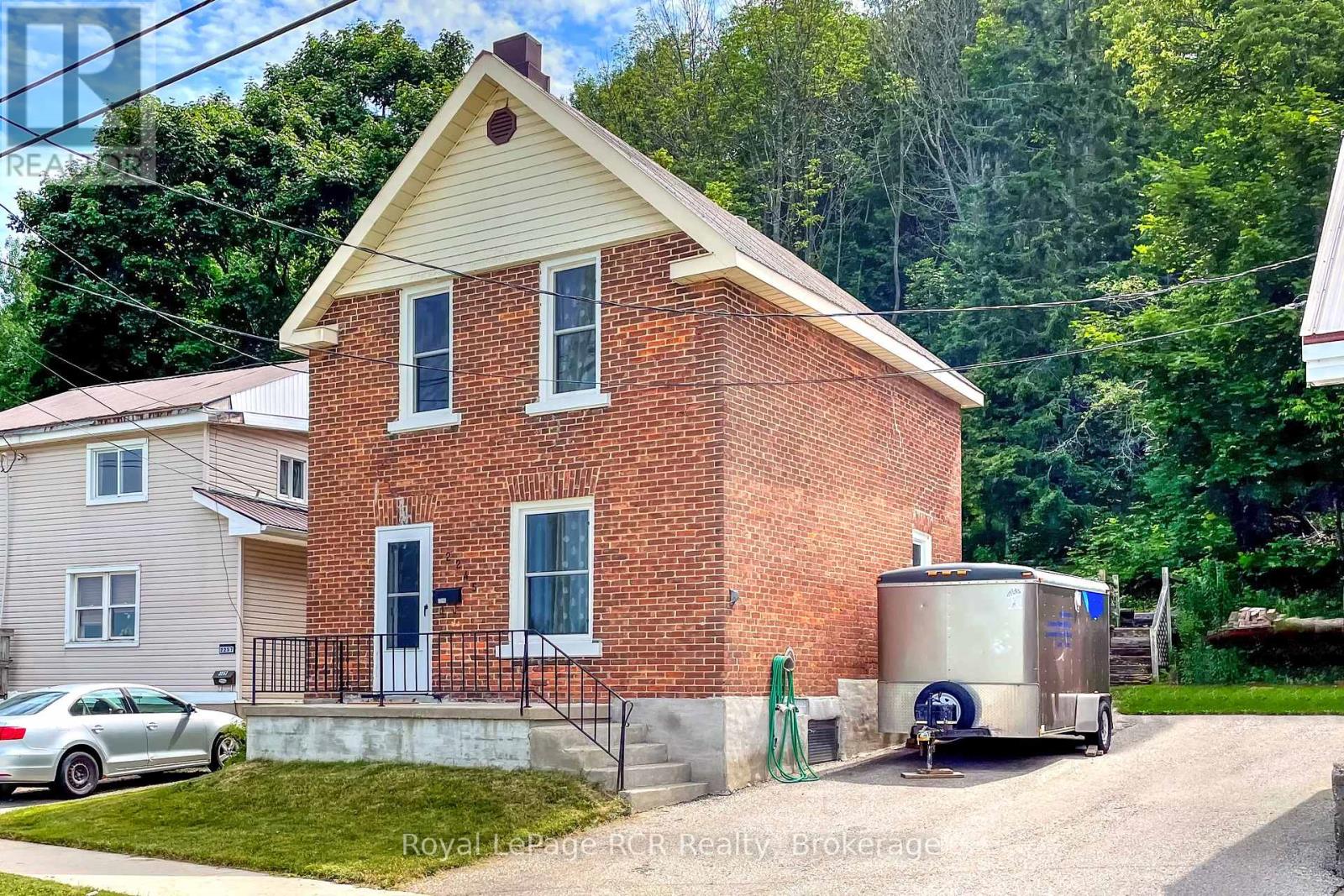 Photo 8 of 2245 3rd Avenue E, Owen Sound ON