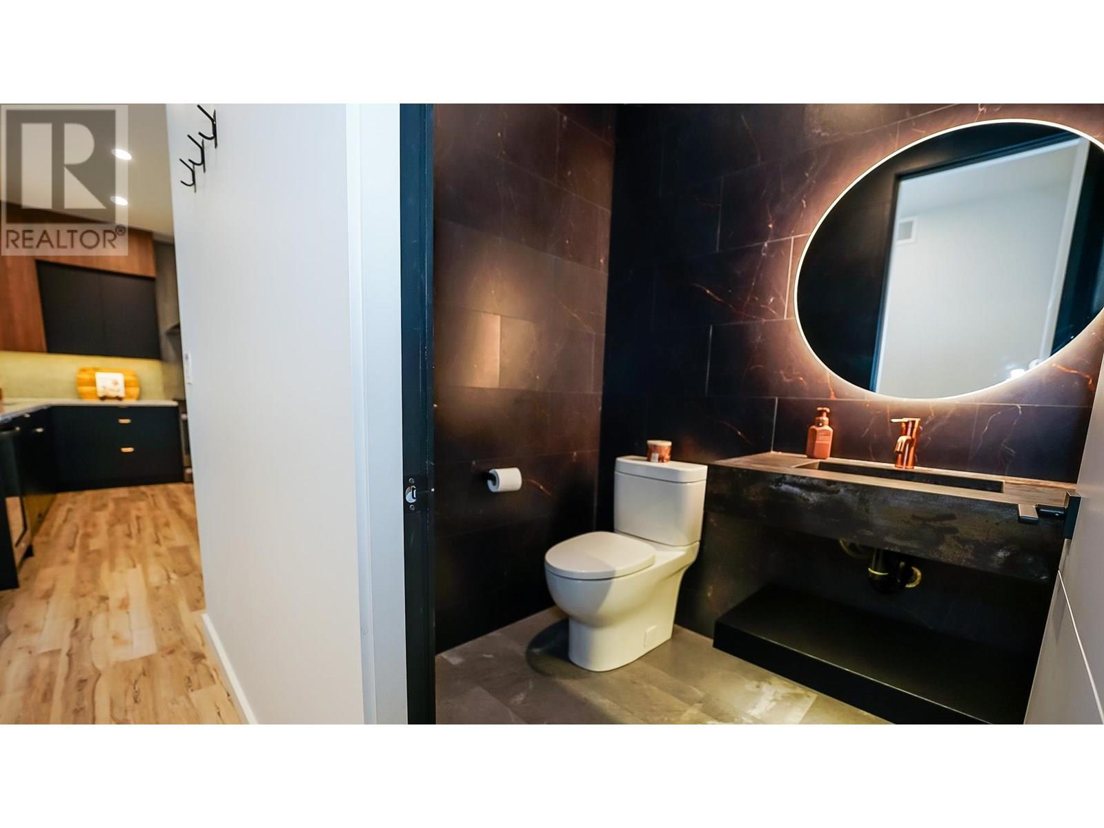  9499 Ledgestone Road, Lake Country