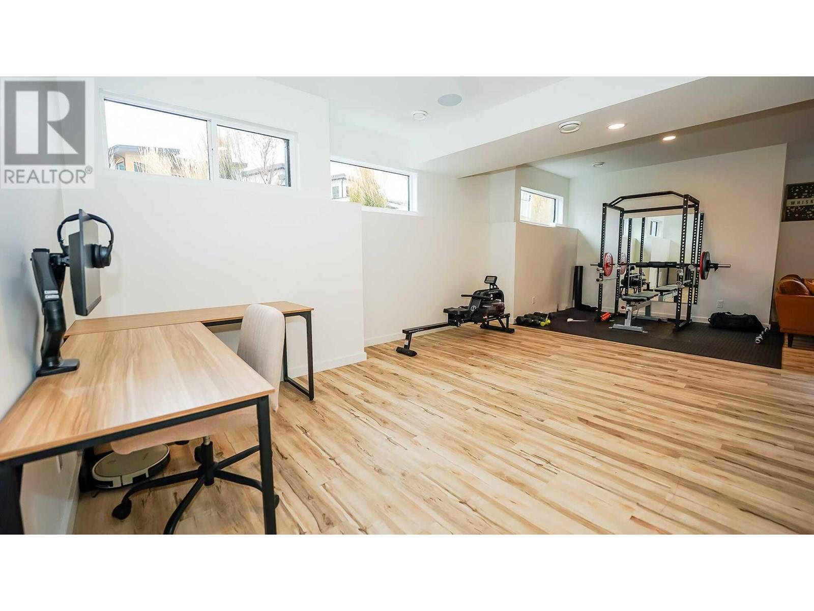  9499 Ledgestone Road, Lake Country