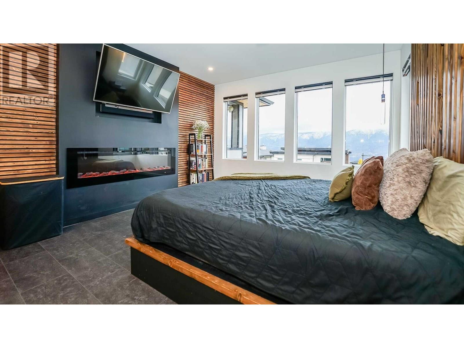  9499 Ledgestone Road, Lake Country