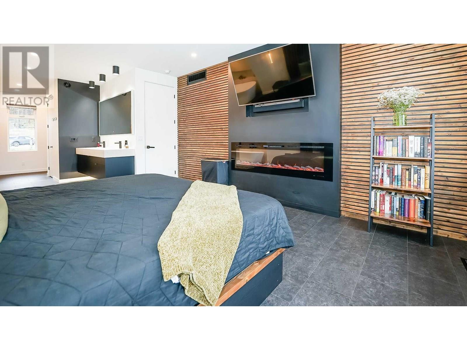  9499 Ledgestone Road, Lake Country