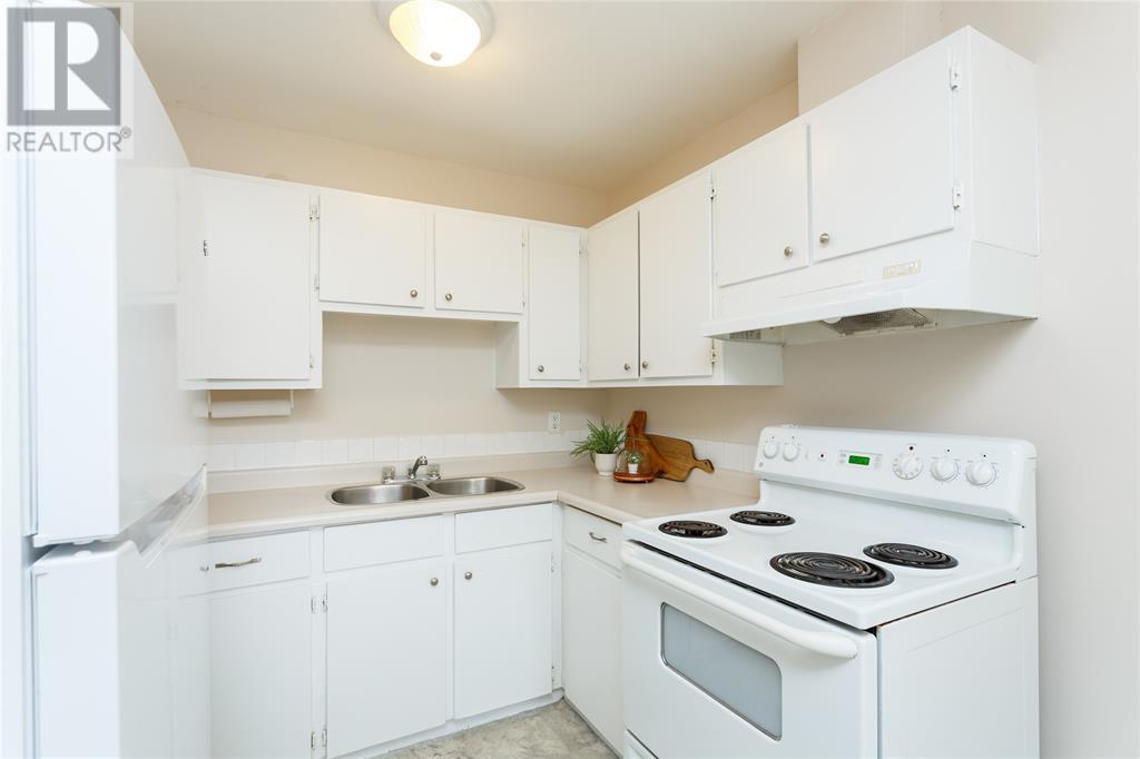 Photo 35 of 834 Exmouth Street Unit 19, Sarnia ON