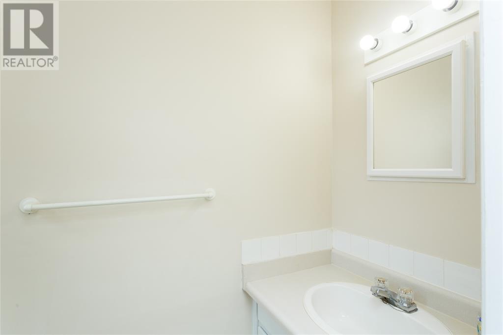 Photo 33 of 834 Exmouth Street Unit 19, Sarnia ON