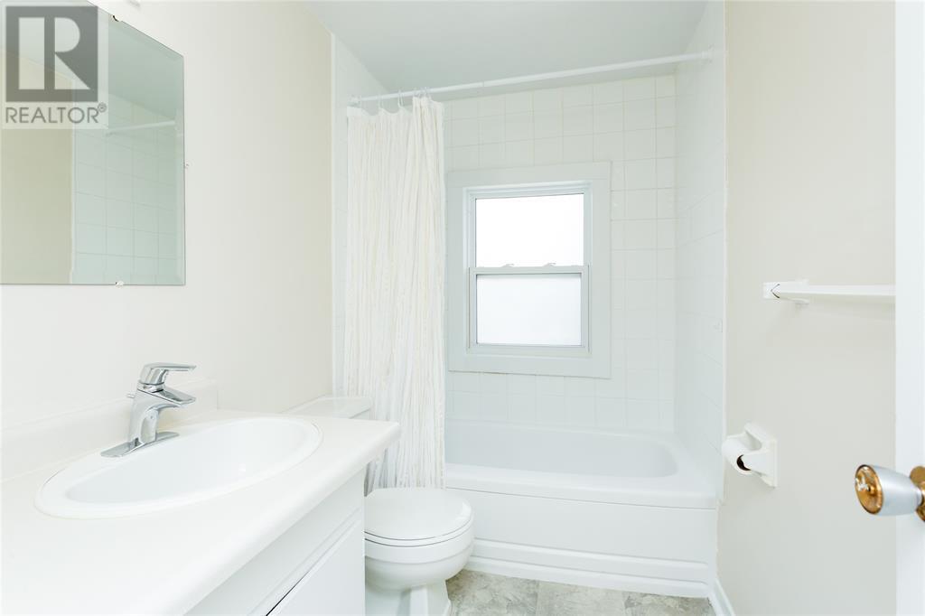 Photo 3 of 834 Exmouth Street Unit 19, Sarnia ON