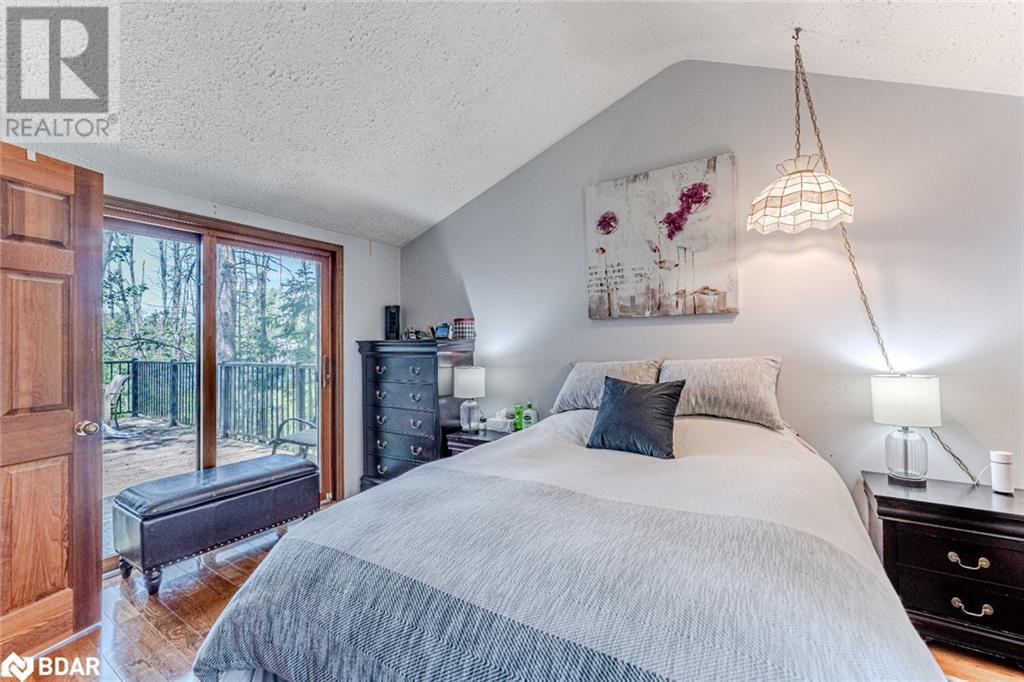 Photo 11 of 49 Hemlock Dr, Kawartha Lakes ON