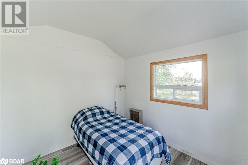 Photo 19 of 49 Hemlock Dr, Kawartha Lakes ON