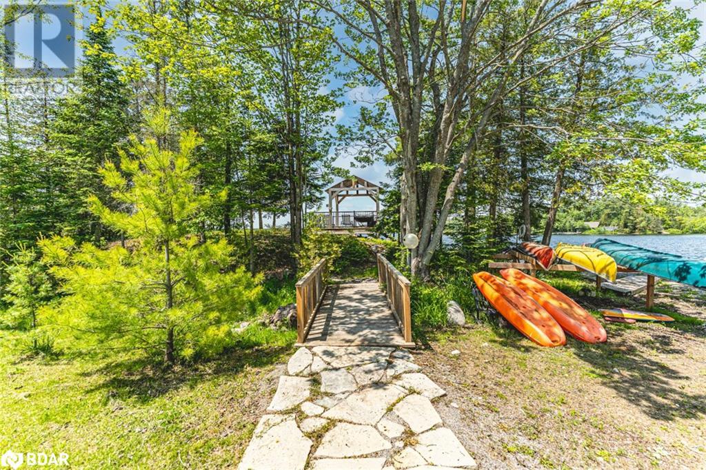 Photo 17 of 49 Hemlock Dr, Kawartha Lakes ON