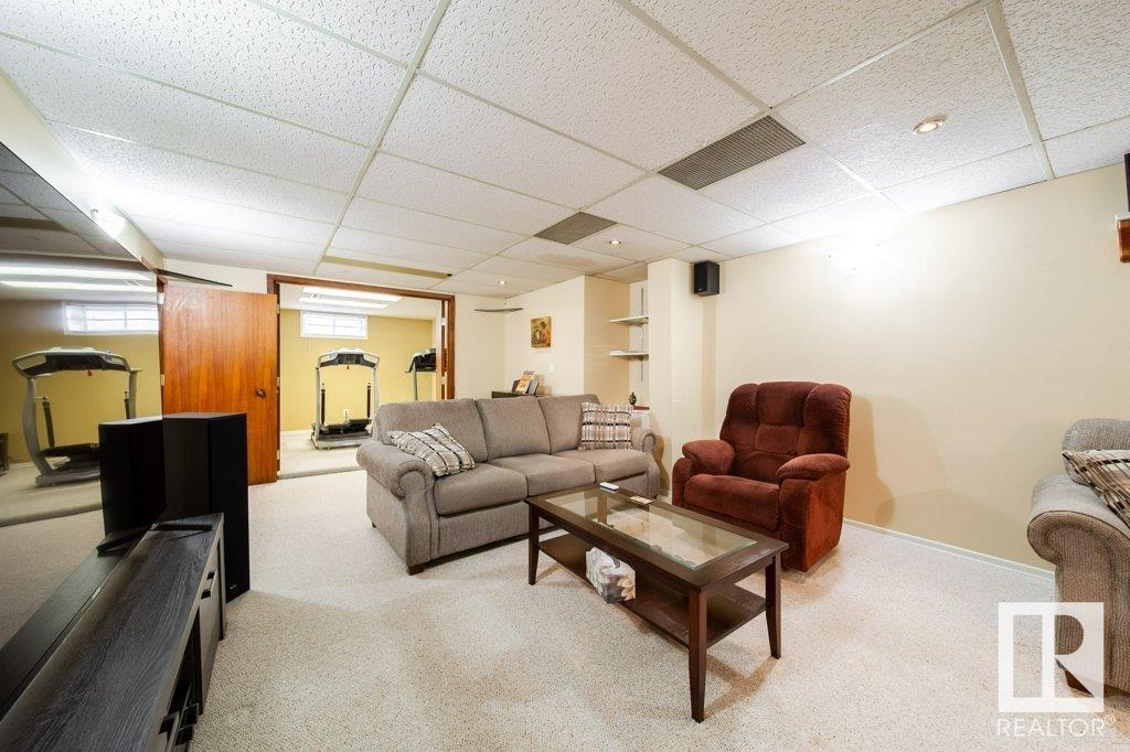 Photo 17 of 15629 83 Av Nw, Edmonton AB