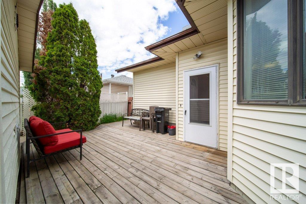 Photo 3 of 15629 83 Av Nw, Edmonton AB