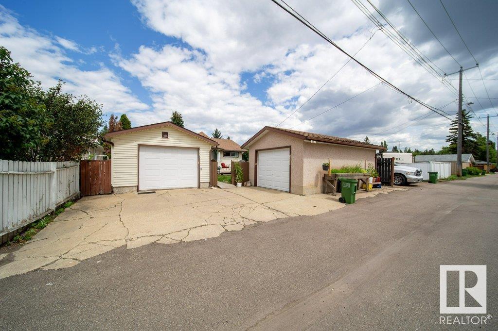 Photo 19 of 15629 83 Av Nw, Edmonton AB