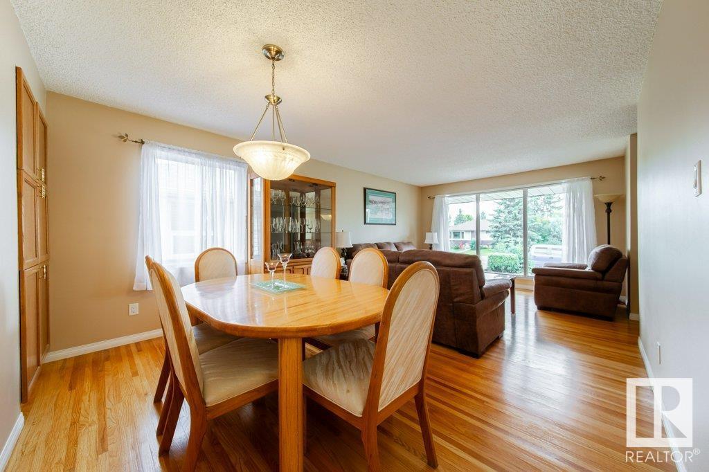 Photo 8 of 15629 83 Av Nw, Edmonton AB