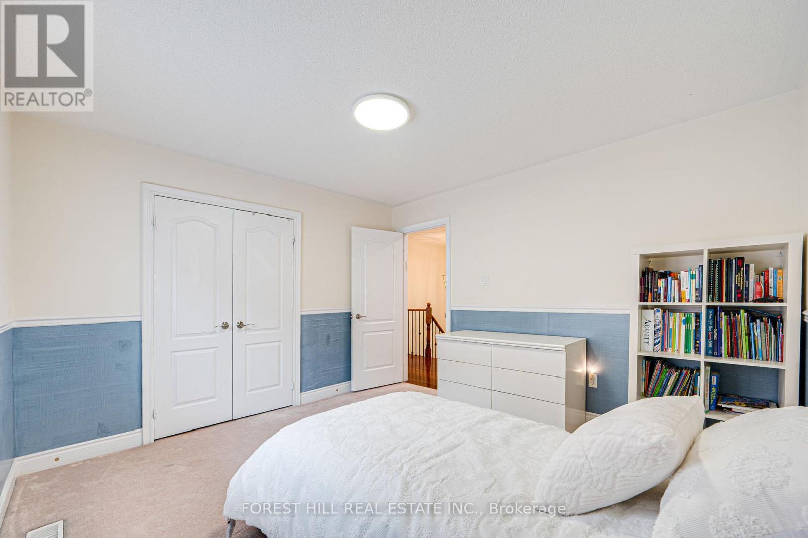 Single Family House for Sale in  APPLE BLOSSOM DRIVE Vaughan (Patterson) 