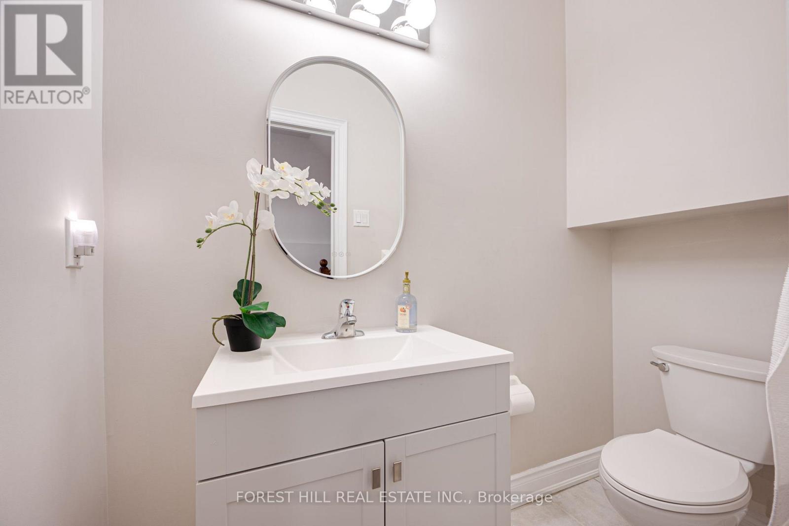 Single Family House for Sale in  APPLE BLOSSOM DRIVE Vaughan (Patterson) 