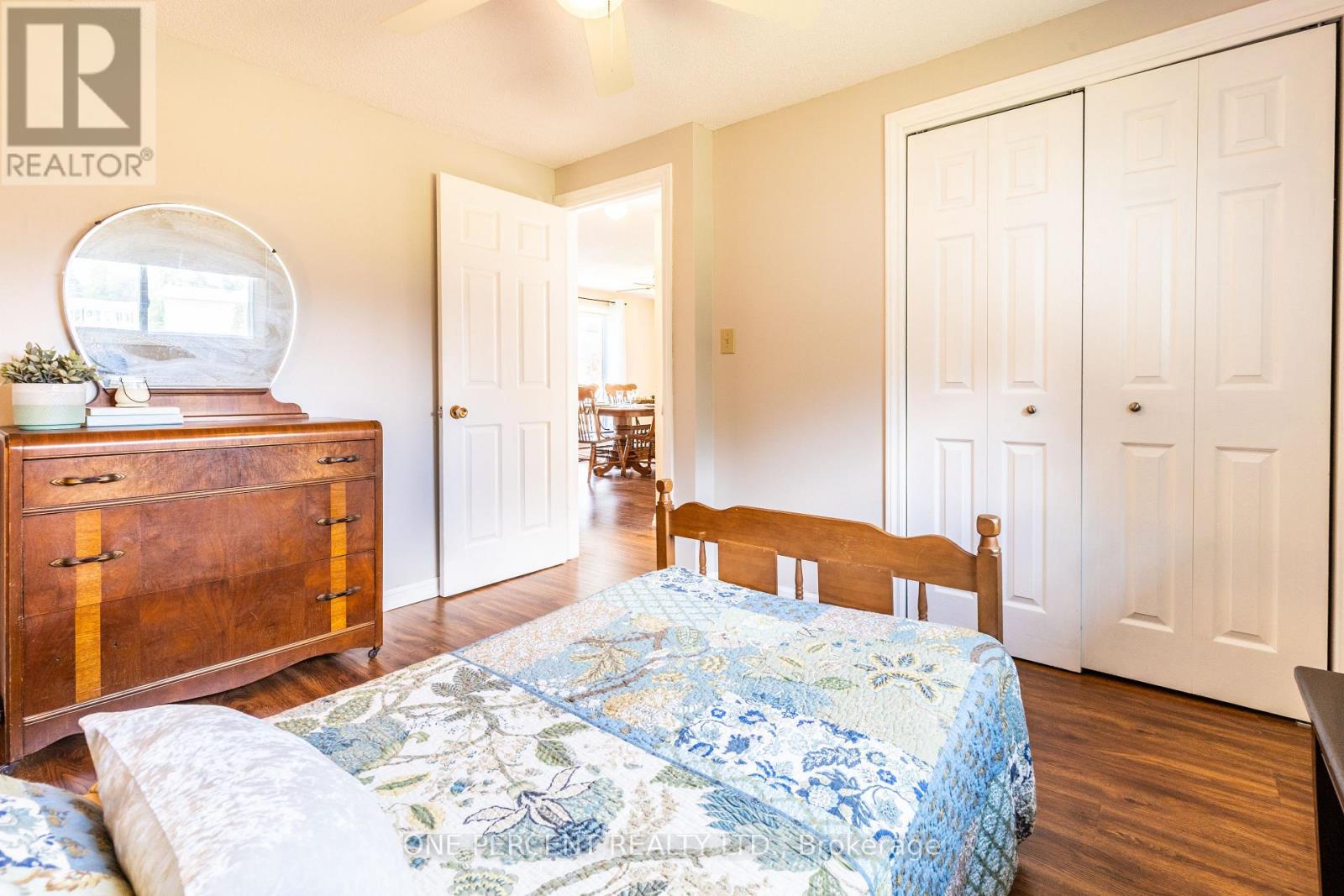 Photo 31 of 41 Damsel Circle, Georgina ON
