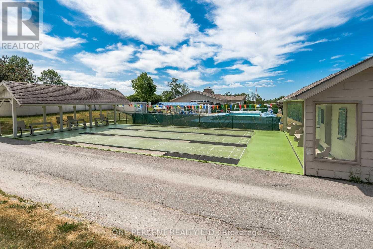 Photo 43 of 41 Damsel Circle, Georgina ON