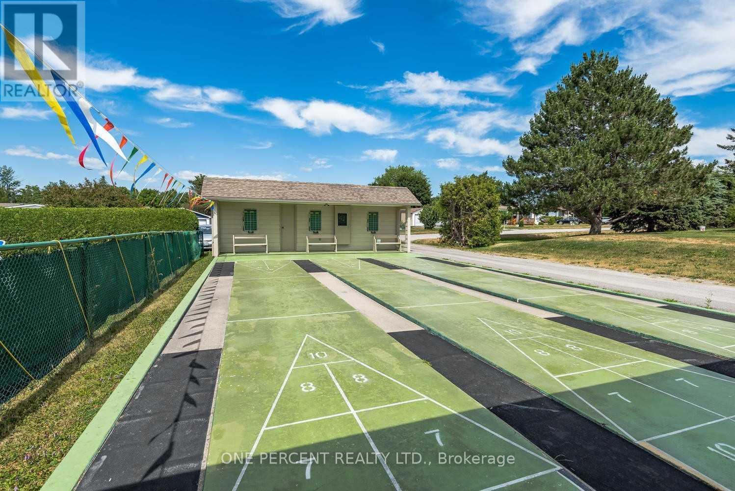 Photo 44 of 41 Damsel Circle, Georgina ON