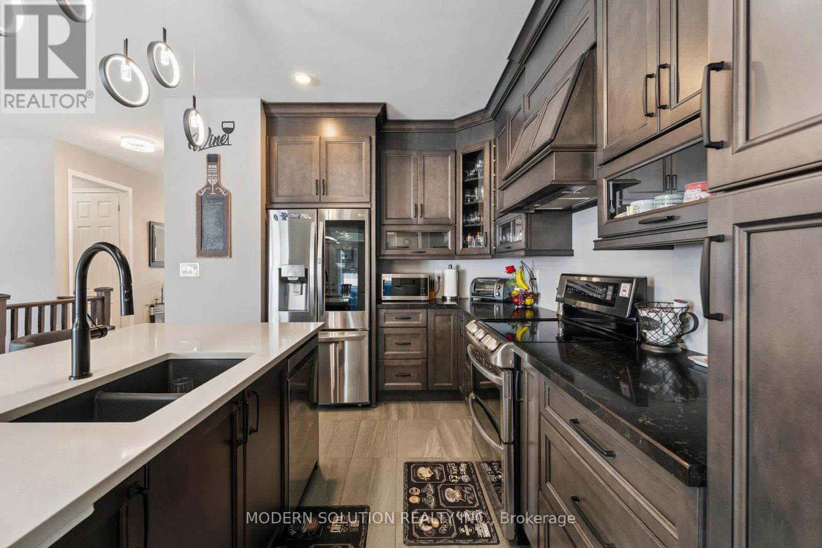 Photo 8 of 35 Browning Boulevard, Bracebridge ON
