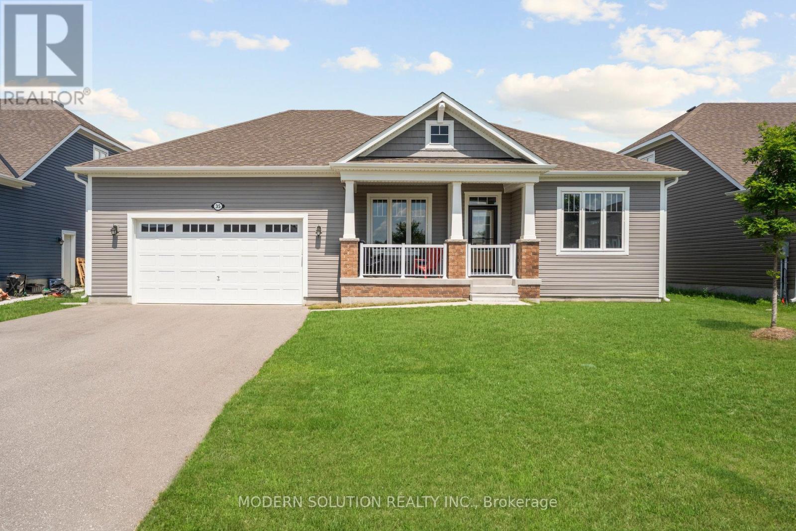 Photo 4 of 35 Browning Boulevard, Bracebridge ON