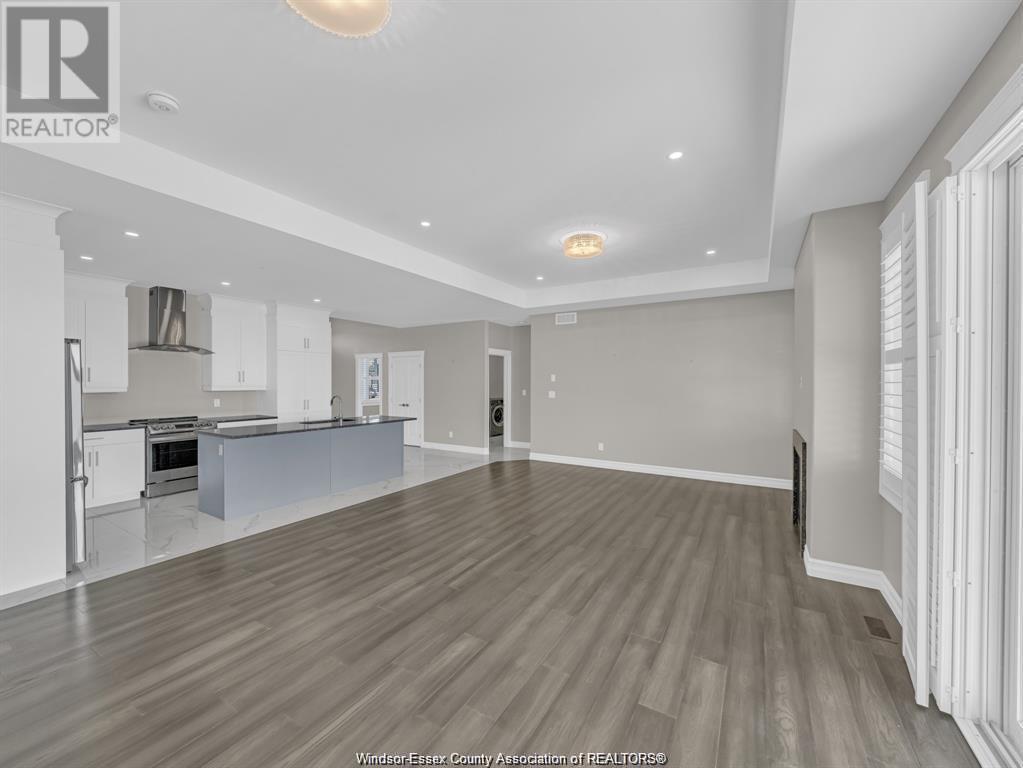 Photo 8 of 1901 Villa Canal Drive, Kingsville ON