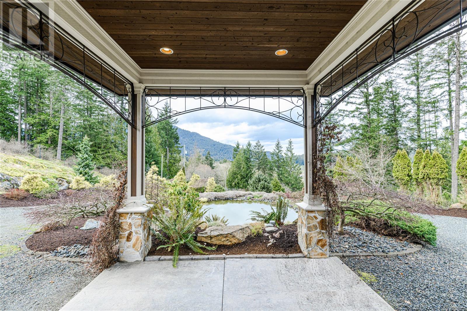 Photo 5 of 7487 Relke Rd, Duncan BC