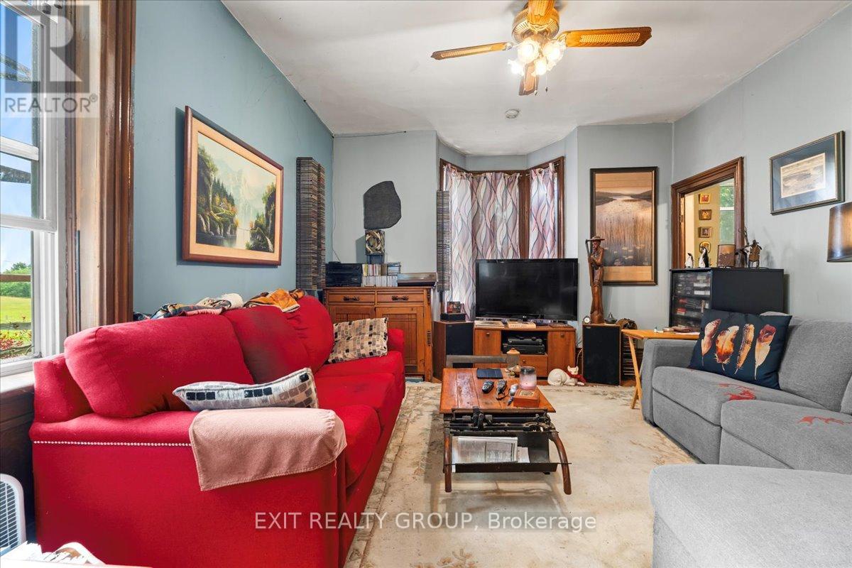 Photo 15 of 5546 Stirling Marmora Road, Stirlingrawdon ON