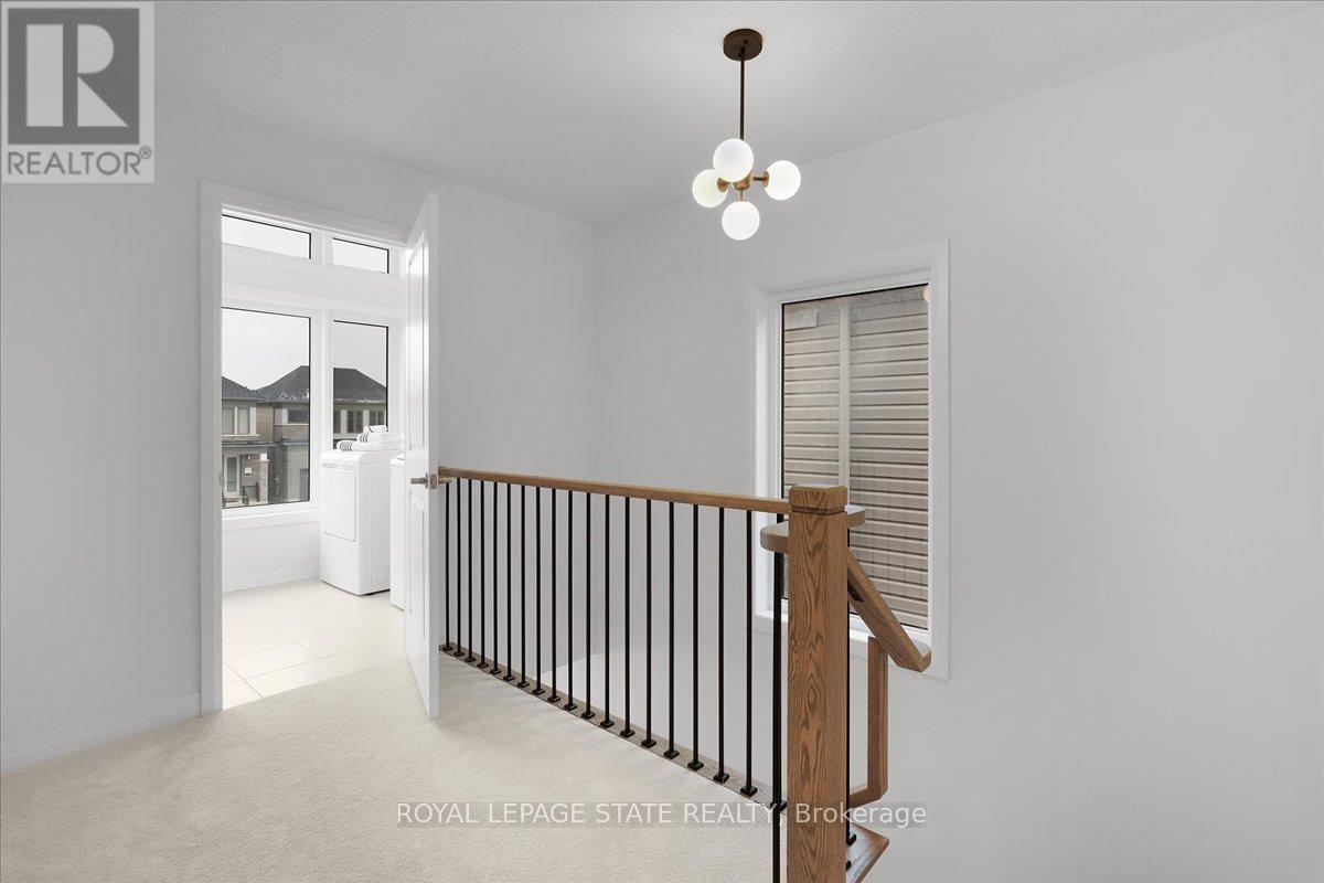 Photo 7 of 628 Windwood Drive, Hamilton ON