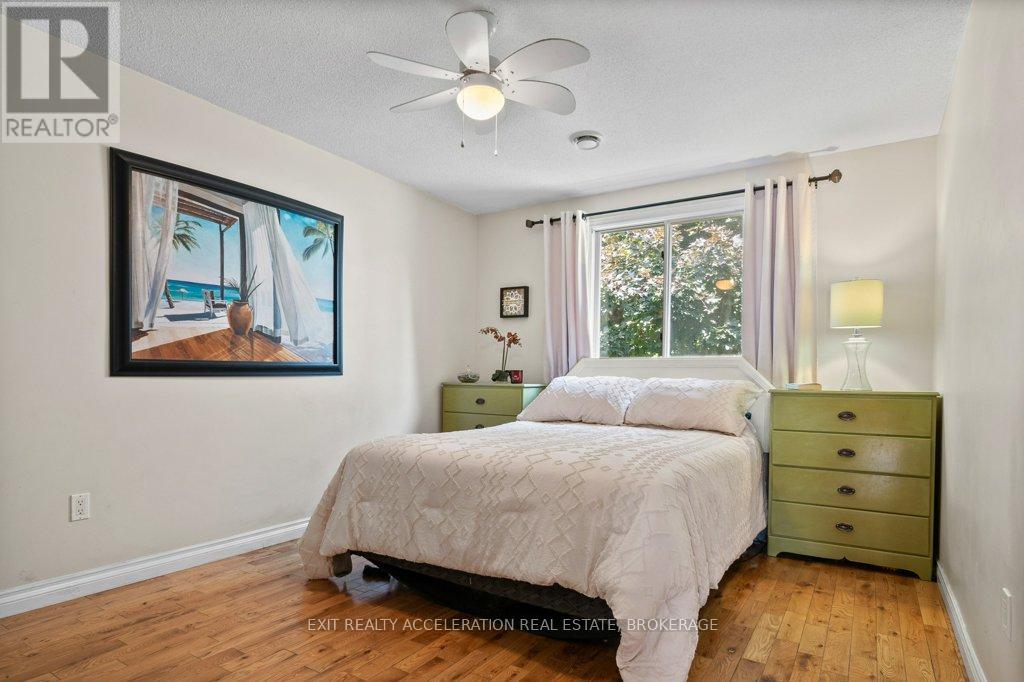Photo 15 of 35 Riverview Drive, Greater Napanee ON