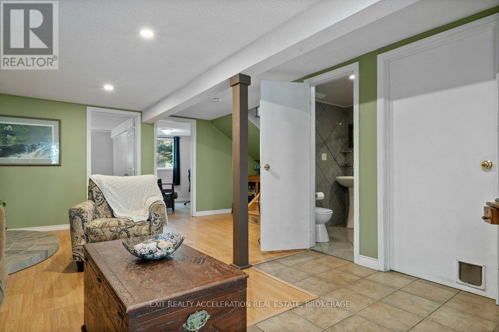 Photo 21 of 35 Riverview Drive, Greater Napanee ON