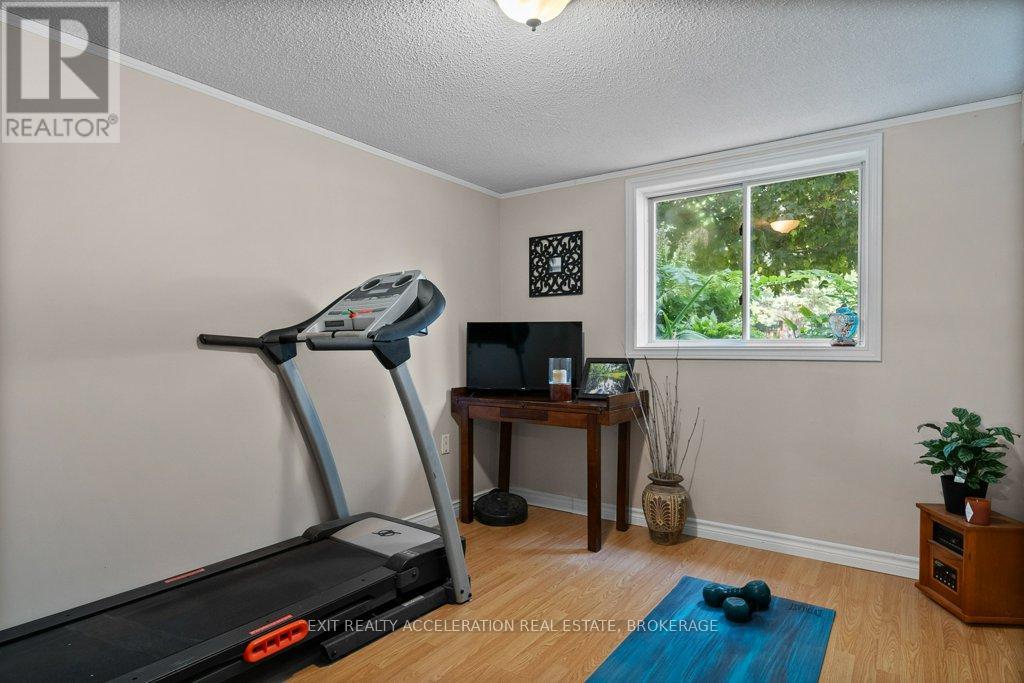 Photo 25 of 35 Riverview Drive, Greater Napanee ON