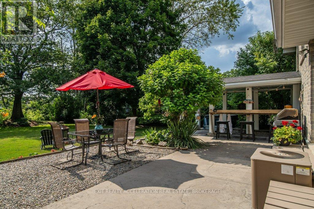 Photo 31 of 35 Riverview Drive, Greater Napanee ON