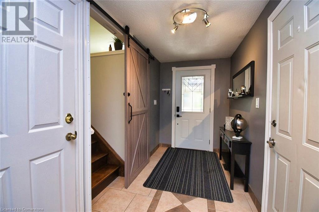 Photo 6 of 59 Yorkdale Crescent, Hamilton ON