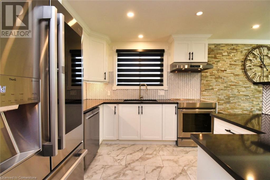 Photo 14 of 59 Yorkdale Crescent, Hamilton ON