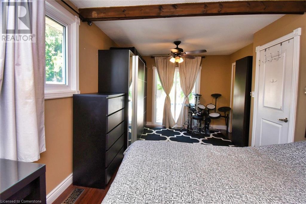 Photo 21 of 59 Yorkdale Crescent, Hamilton ON