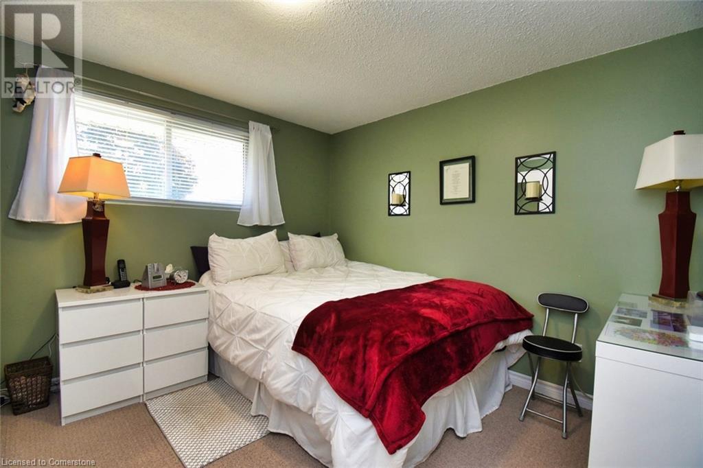 Photo 37 of 59 Yorkdale Crescent, Hamilton ON