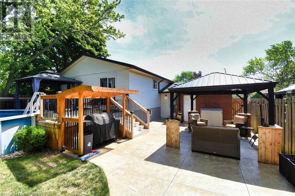 Photo 43 of 59 Yorkdale Crescent, Hamilton ON